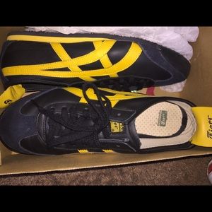 Asics! Fresh brand new